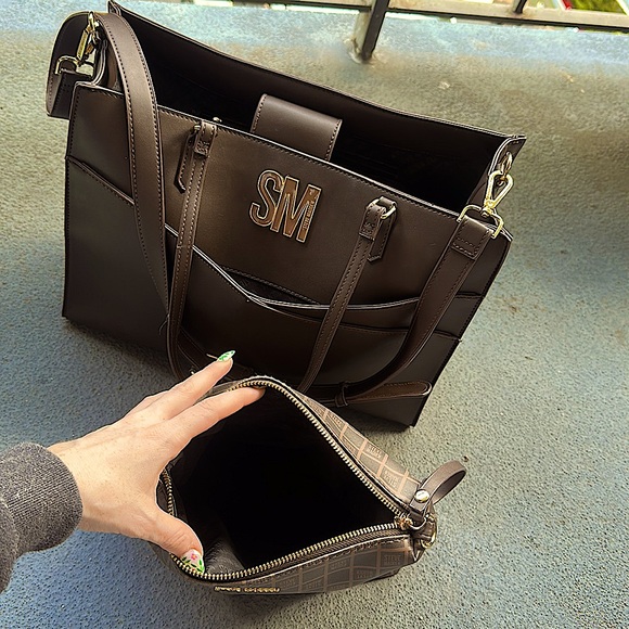 COPY - Steve Madden 2 piece ToteBag with Detachable Crossbody & Smaller purse/p… - Picture 14 of 16